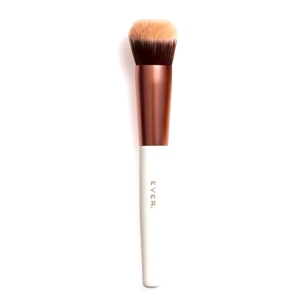 $29 Retail: New EVER Blush/Foundation/Powder Brush
